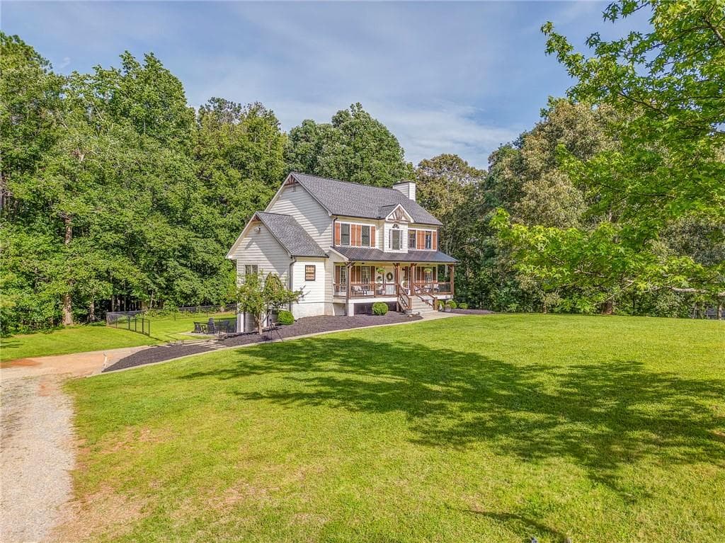 4 bedroom, 4 bathroom, 3,201 sq ft single family residence for sale at 323 Schoolhouse Road, Rockmart, GA 30153 — photo 3