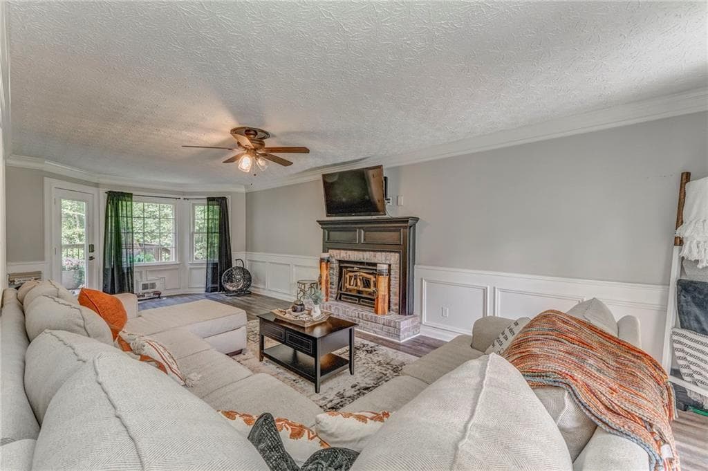 4 bedroom, 4 bathroom, 3,201 sq ft single family residence for sale at 323 Schoolhouse Road, Rockmart, GA 30153 — photo 9