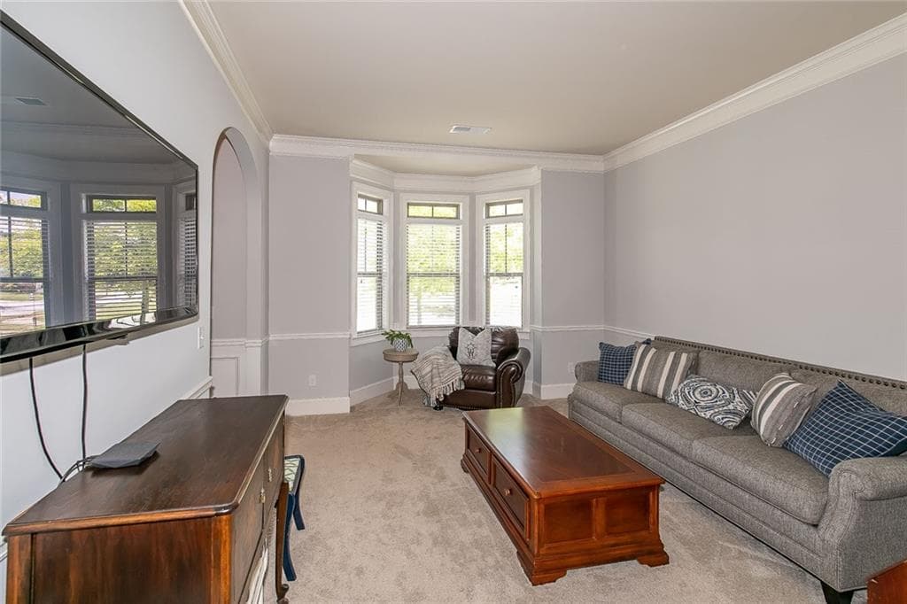 4 bedroom, 3 bathroom, 3,296 sq ft single family residence under contract at 49 Bay Crest Court, Loganville, GA 30052 — photo 9