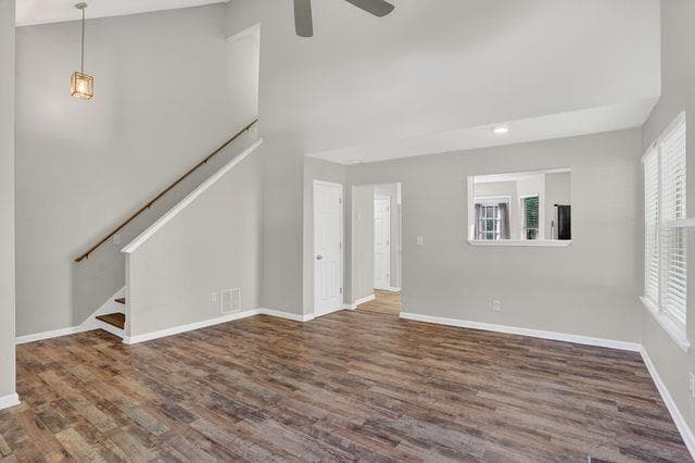 3 bedroom, 3 bathroom, 1,418 sq ft single family residence under contract at 5515 Forest Downs Circle, Atlanta, GA 30349 — photo 2