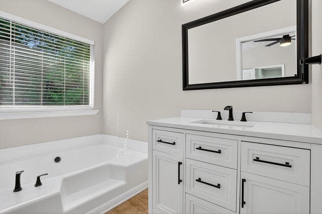 3 bedroom, 3 bathroom, 1,418 sq ft single family residence under contract at 5515 Forest Downs Circle, Atlanta, GA 30349 — photo 8