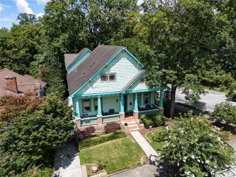 5 bedroom, 4 bathroom, 4,000 sq ft single family residence under contract at 201 Hurt Street, Atlanta, GA 30307 — photo 3