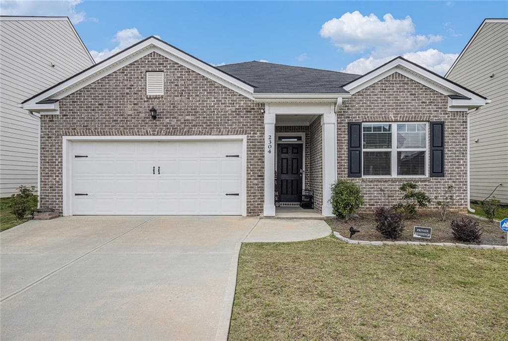 3 bedroom, 2 bathroom, 1,711 sq ft single family residence sold at 2304 Pelham Pass, Dacula, GA 30019