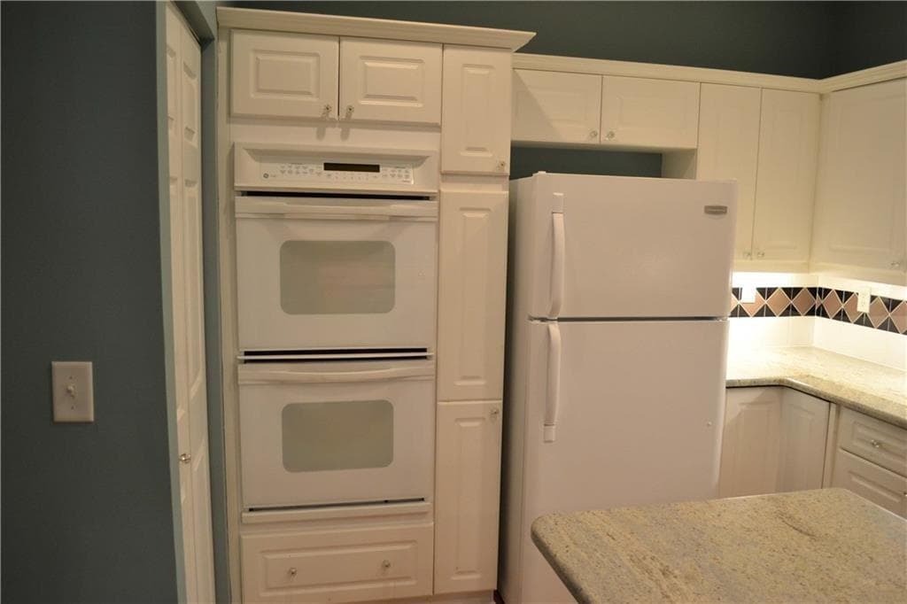 2 bedroom, 2 bathroom, 1,668 sq ft condominium for rent at 3047 Lenox Road 2308, Atlanta, GA 30324 for $1,900 a month — photo 2