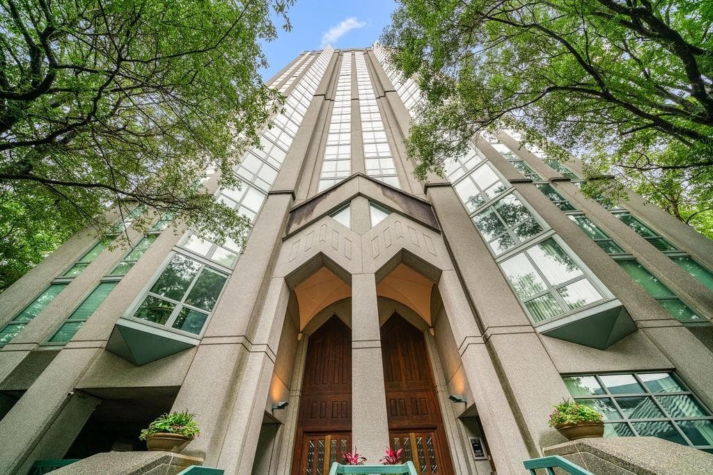 1 bedroom, 1 bathroom, 543 sq ft condominium for sale at 2870 Pharr Court South 203, Atlanta, GA 30305 — photo 2