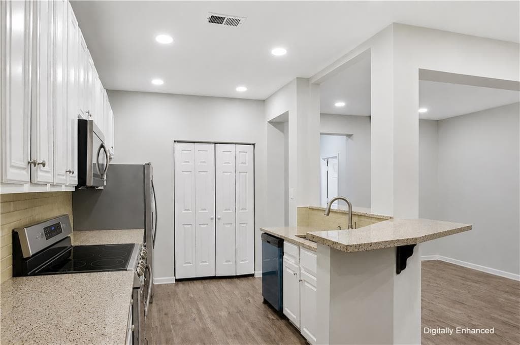 2 bedroom, 3 bathroom, 1,590 sq ft townhouse for sale at 2555 Flat Shoals Road 2008, Atlanta, GA 30349 — photo 10