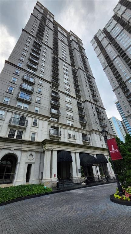 2 bedroom, 2 bathroom, 1,103 sq ft condominium for rent at 199 14th Street 1105, Atlanta, GA 30309 for $2,250 a month — photo 1 of 21