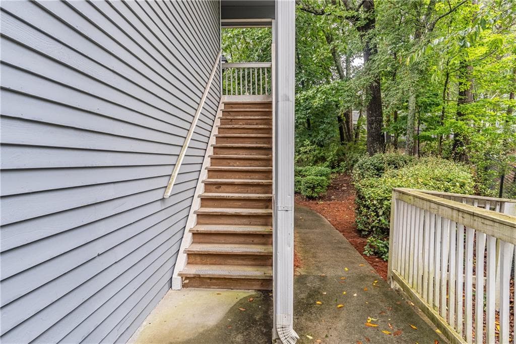 2 bedroom, 2 bathroom, 1,100 sq ft condominium for rent at 205 Gettysburg Place, Sandy Springs, GA 30350 for $1,600 a month — photo 3