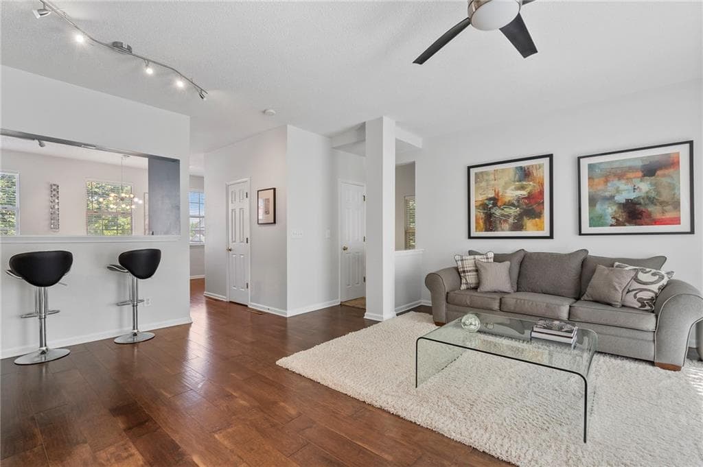 3 bedroom, 4 bathroom, 1,781 sq ft townhouse for sale at 373 Heritage Park Trace 4, Kennesaw, GA 30144 — photo 5