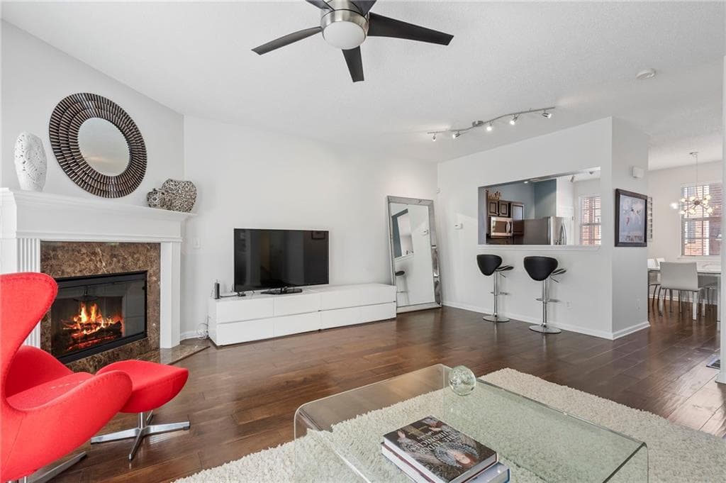3 bedroom, 4 bathroom, 1,781 sq ft townhouse for sale at 373 Heritage Park Trace 4, Kennesaw, GA 30144 — photo 6
