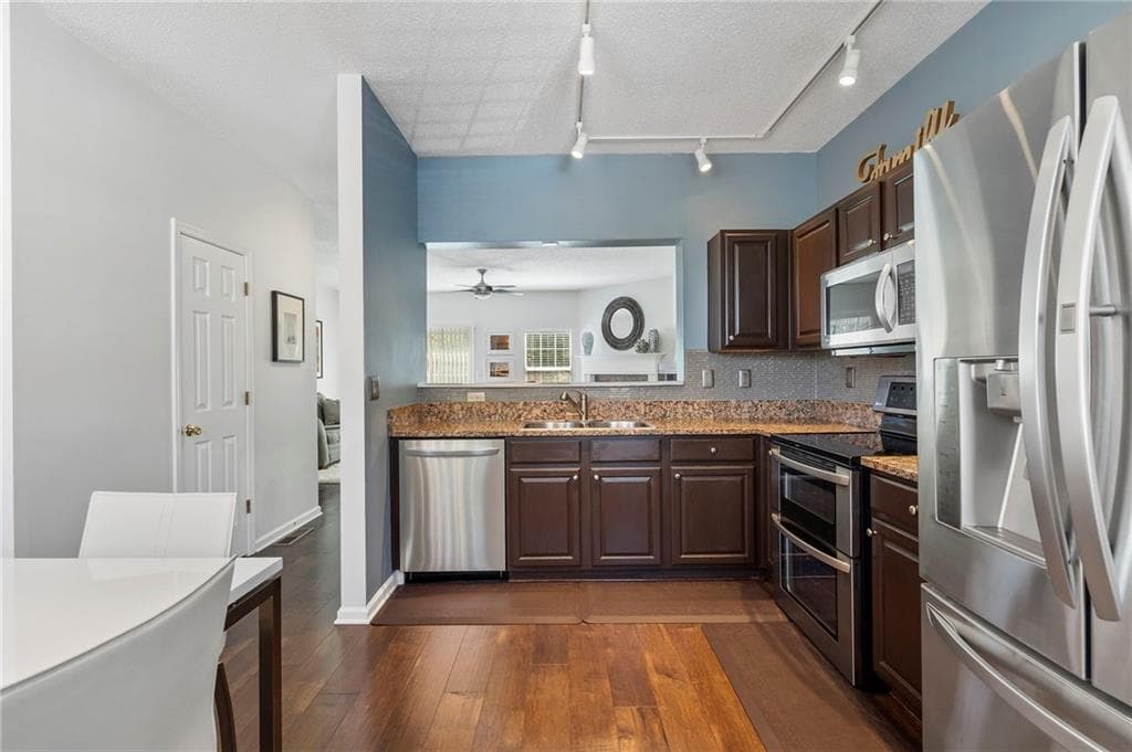 3 bedroom, 4 bathroom, 1,781 sq ft townhouse for sale at 373 Heritage Park Trace 4, Kennesaw, GA 30144 — photo 10