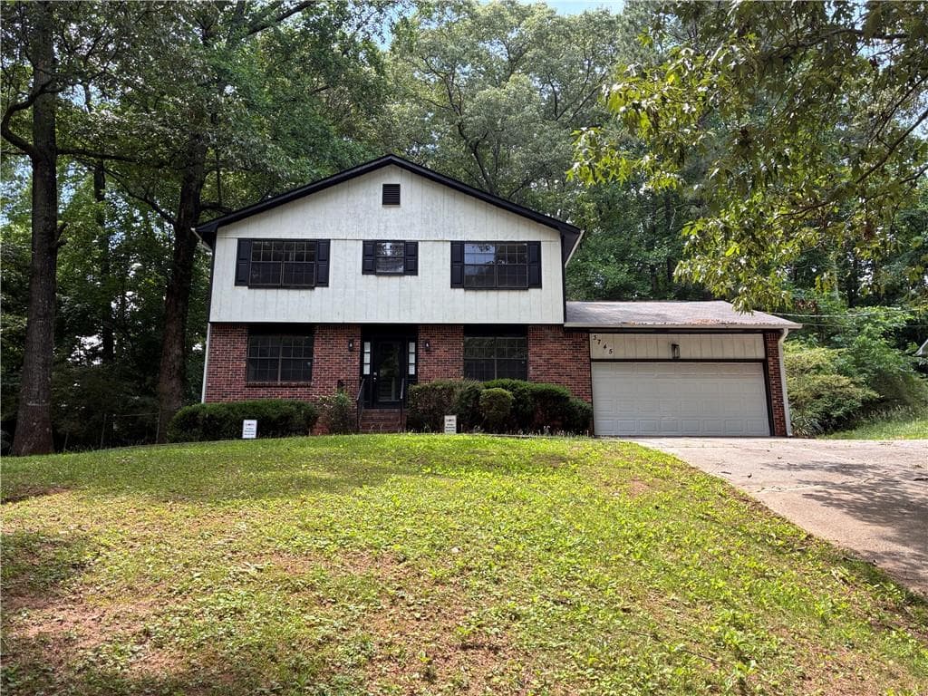 4 bedroom, 3 bathroom, 2,384 sq ft single family residence for sale at 3745 Londonderry Court, Lithonia, GA 30038 — photo 2