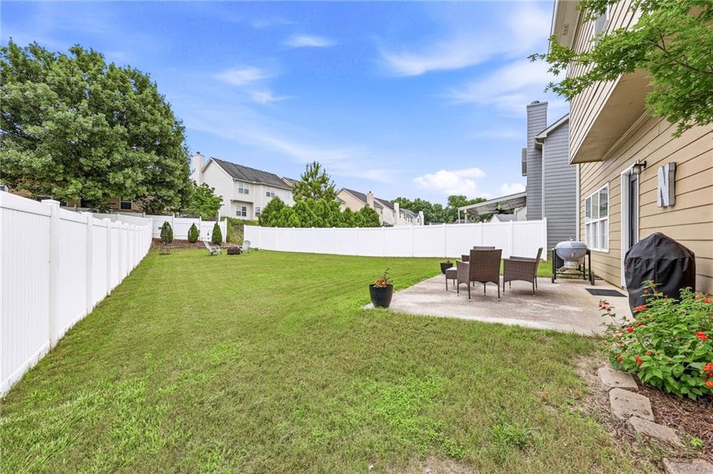 3 bedroom, 3 bathroom, 1,885 sq ft single family residence for sale at 7022 Grand Hickory Drive, Braselton, GA 30517 — photo 4