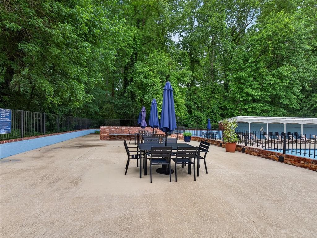 1 bedroom, 1 bathroom, 1,000 sq ft condominium for sale at 3091 Colonial Way H4, Atlanta, GA 30341 — photo 9