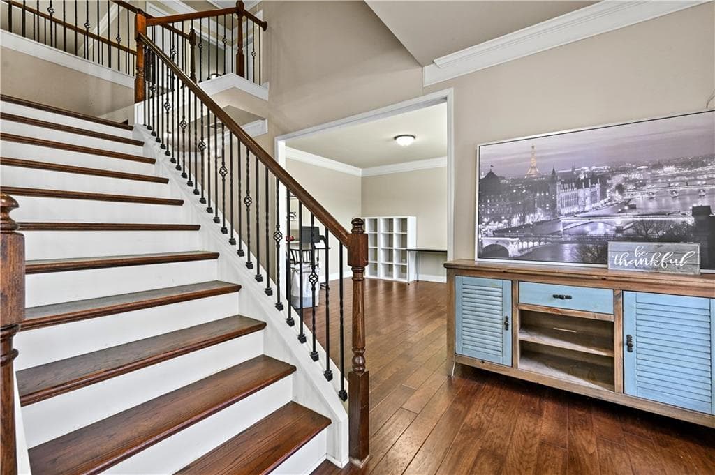 6 bedroom, 5 bathroom, 4,481 sq ft single family residence for sale at 416 Ridge Walk Court, Sugar Hill, GA 30518 — photo 3