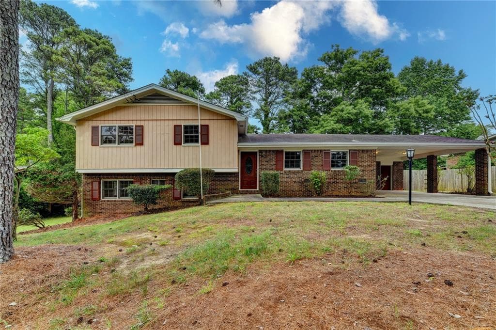 4 bedroom, 2 bathroom, 1,926 sq ft single family residence for sale at 3318 Shorelake Drive, Tucker, GA 30084