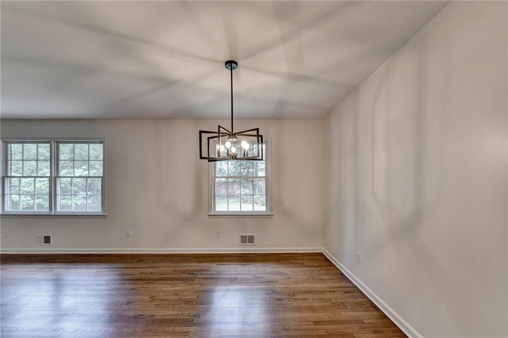 4 bedroom, 2 bathroom, 1,926 sq ft single family residence for sale at 3318 Shorelake Drive, Tucker, GA 30084 — photo 7