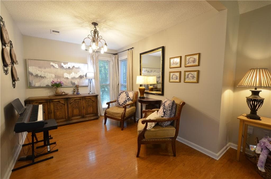 3 bedroom, 3 bathroom, 1,442 sq ft single family residence under contract at 3206 Country Walk Drive, Powder Springs, GA 30127 — photo 5