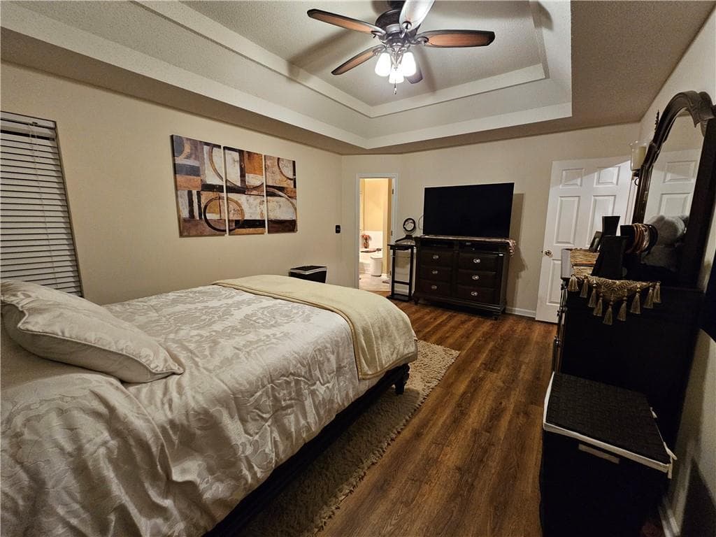 4 bedroom, 3 bathroom, 2,488 sq ft single family residence for sale at 2612 Buccanneers Cove, Decatur, GA 30035 — photo 10