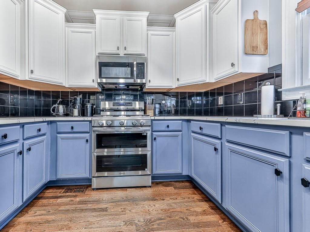 4 bedroom, 4 bathroom, 2,198 sq ft single family residence for sale at 925 Rice Street, Atlanta, GA 30318 — photo 9
