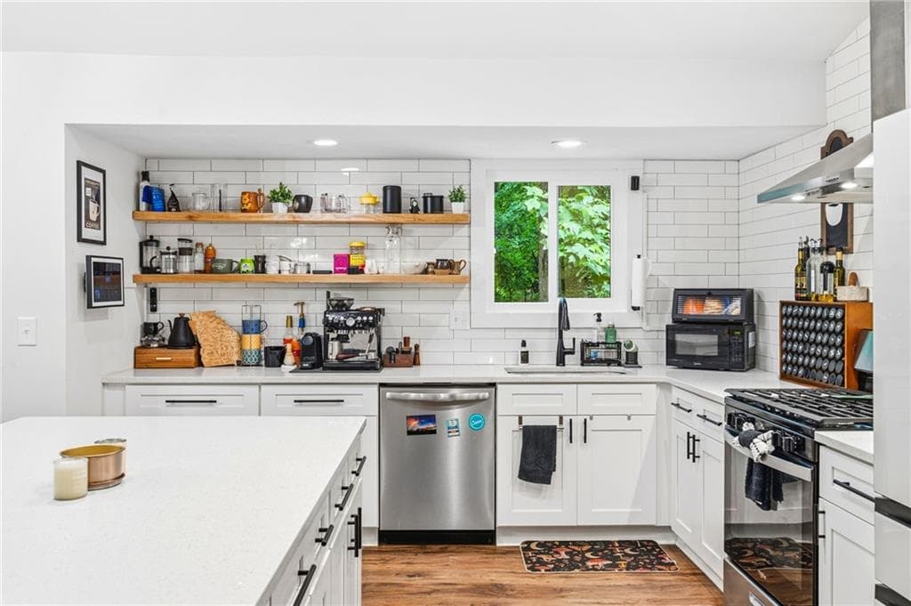 4 bedroom, 3 bathroom, 1,887 sq ft single family residence for sale at 1172 Ridgeside Drive, Acworth, GA 30102 — photo 8
