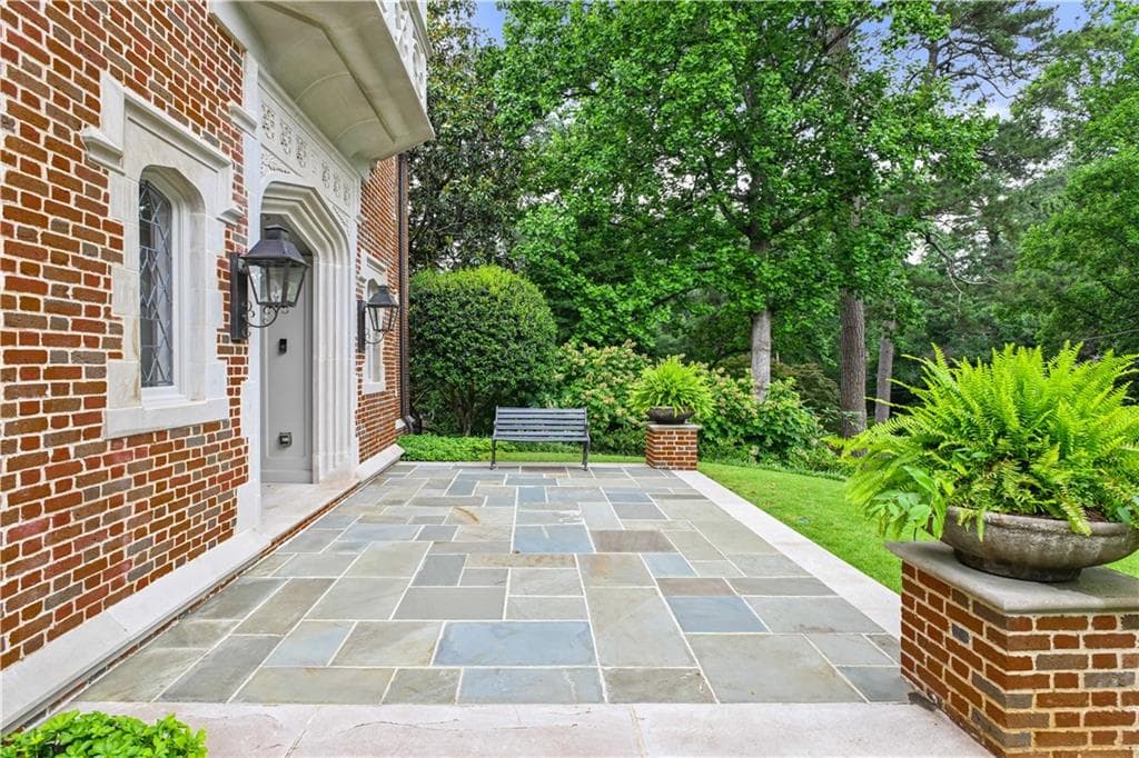 6 bedroom, 9 bathroom, 9,239 sq ft single family residence for sale at 369 Pine Tree Drive, Atlanta, GA 30305 — photo 7