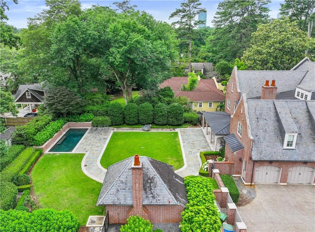 6 bedroom, 9 bathroom, 9,239 sq ft single family residence for sale at 369 Pine Tree Drive, Atlanta, GA 30305 — photo 4