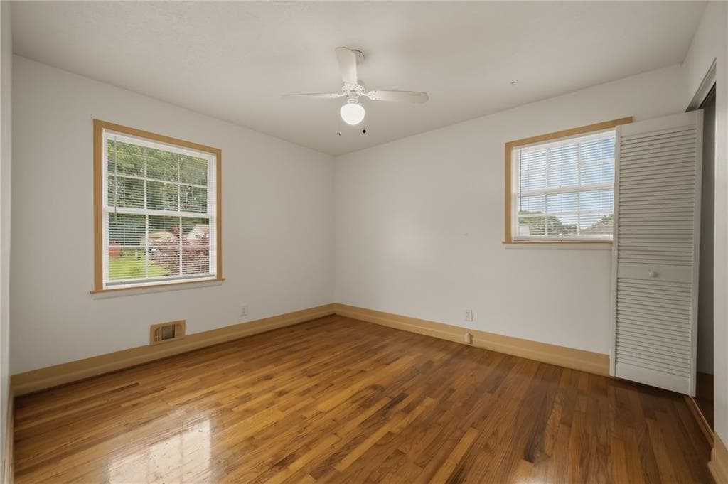 3 bedroom, 2 bathroom, 1,352 sq ft single family residence for sale at 520 Pinecrest Drive, Riverdale, GA 30274 — photo 8