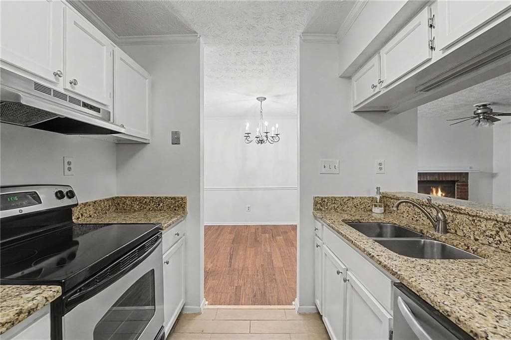 2 bedroom, 1 bathroom, 1,045 sq ft condominium for sale at 908 Tuxworth Circle, Decatur, GA 30033 — photo 10