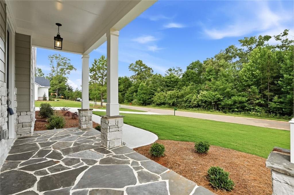 4 bedroom, 3 bathroom, 2,480 sq ft single family residence for sale at 630 Sweetgrass Drive, Demorest, GA 30535 — photo 3