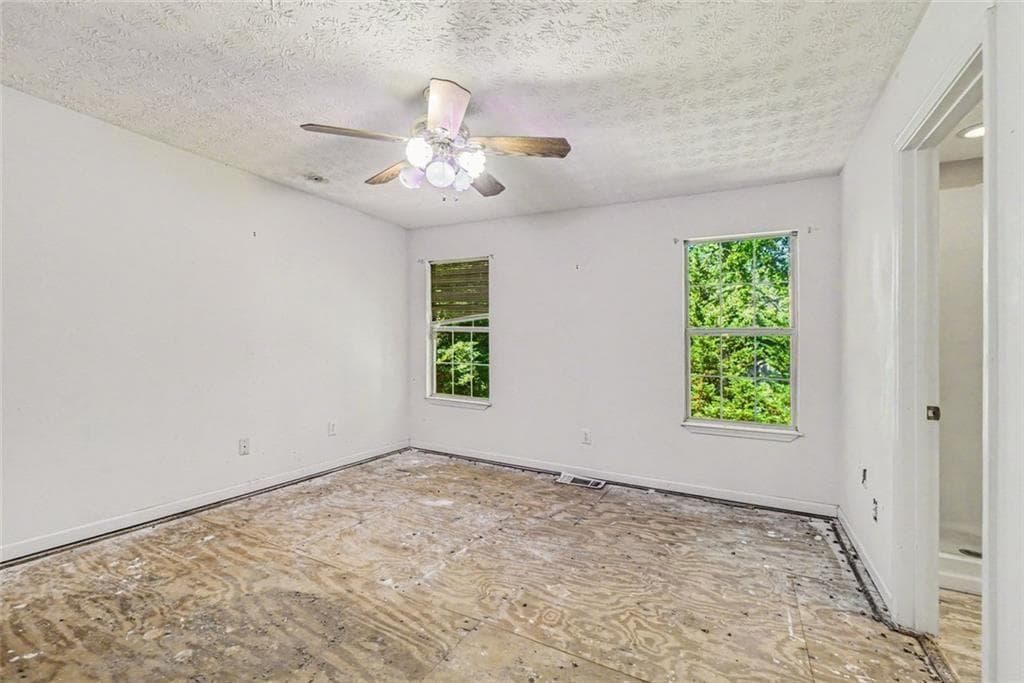 3 bedroom, 2 bathroom, 1,832 sq ft single family residence under contract at 7115 Hillcrest Chase Drive, Austell, GA 30168 — photo 6