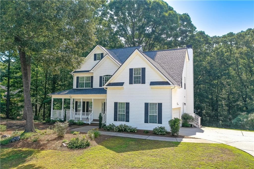 4 bedroom, 3 bathroom, 2,643 sq ft single family residence sold at 7032 Camp Falls Court, Winston, GA 30187