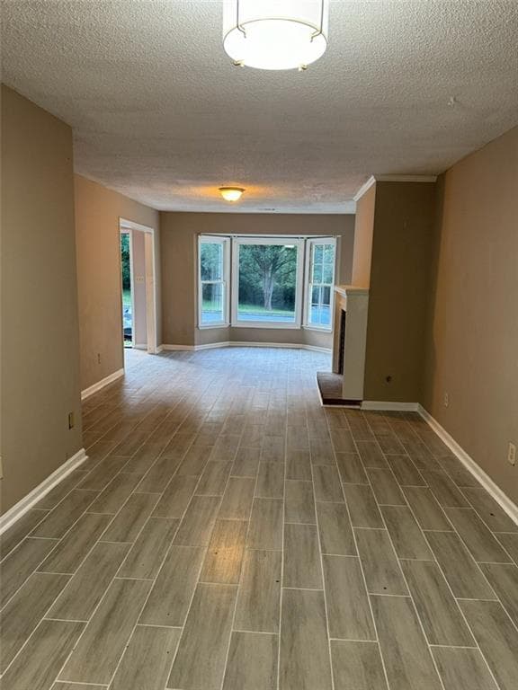 2 bedroom, 3 bathroom, 1,390 sq ft townhouse for sale at 4807 Hairston Place, Stone Mountain, GA 30088 — photo 4