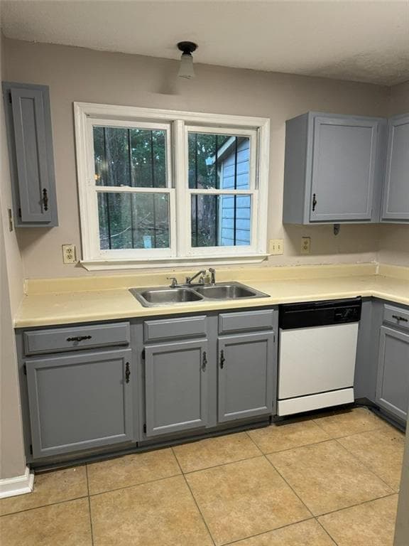 2 bedroom, 3 bathroom, 1,390 sq ft townhouse for sale at 4807 Hairston Place, Stone Mountain, GA 30088 — photo 5