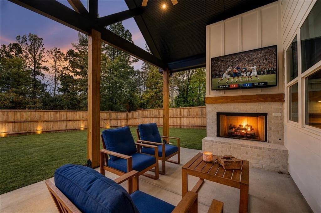 4 bedroom, 4 bathroom, 2,859 sq ft single family residence for sale at 612 Walker Court, Canton, GA 30115 — photo 6