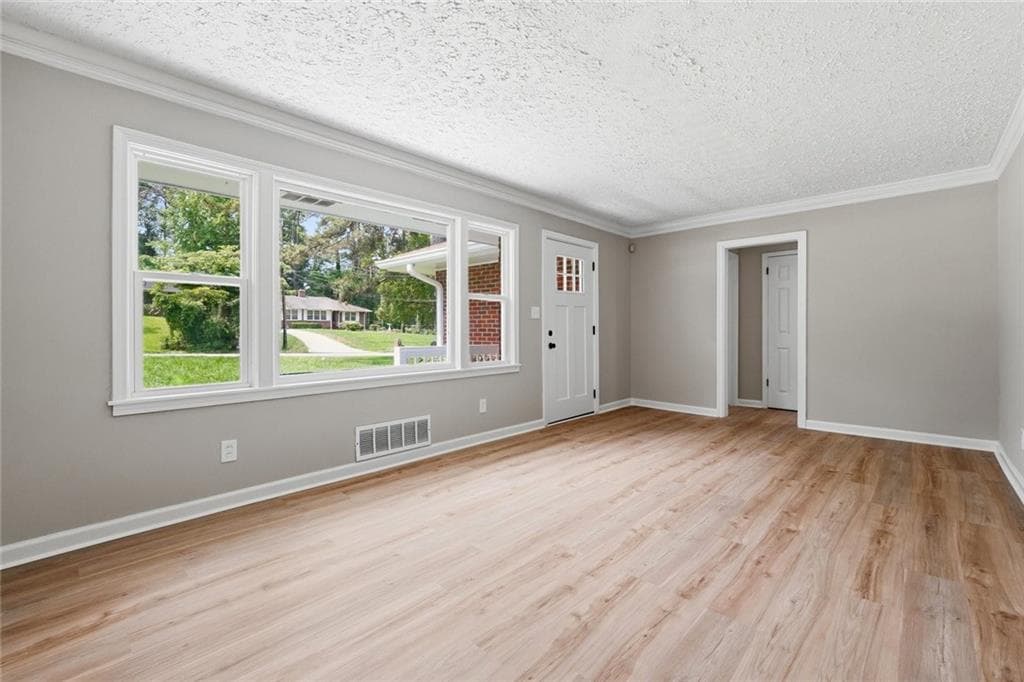3 bedroom, 2 bathroom, 1,288 sq ft single family residence under contract at 3243 Ardley Road, Atlanta, GA 30311 — photo 4