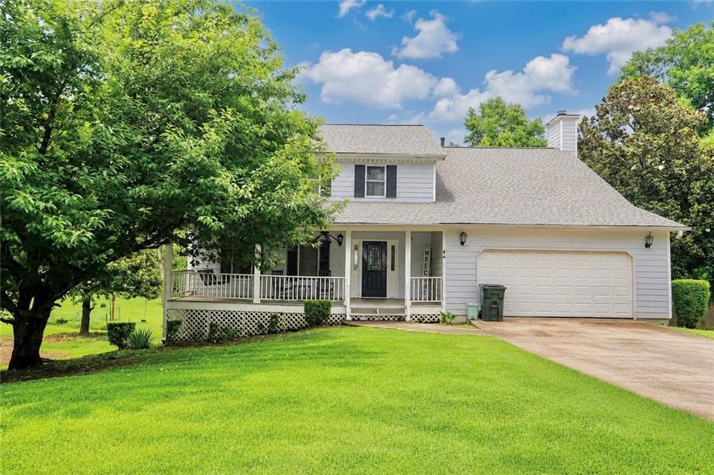 4 bedroom, 3 bathroom, 2,572 sq ft single family residence sold at 1710 Meadowchase Court, Snellville, GA 30078