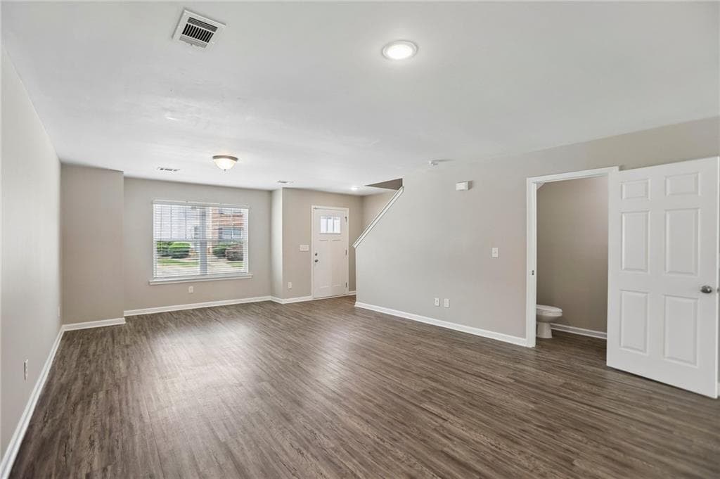 3 bedroom, 3 bathroom, 1,547 sq ft townhouse for sale at 4422 Pinscher Street, Union City, GA 30291 — photo 3