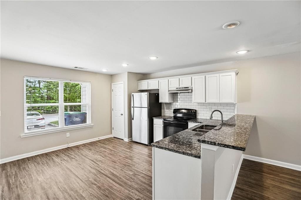 3 bedroom, 3 bathroom, 1,547 sq ft townhouse for sale at 4422 Pinscher Street, Union City, GA 30291 — photo 6