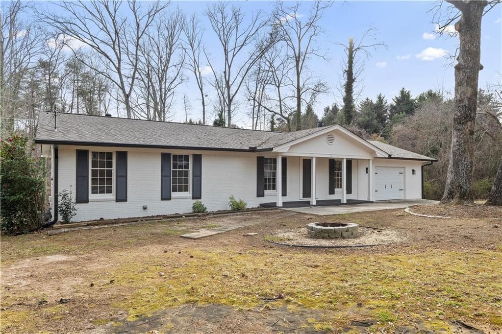 1180 Lakeshore Circle, Gainesville, GA 30501 — most recent listing photo