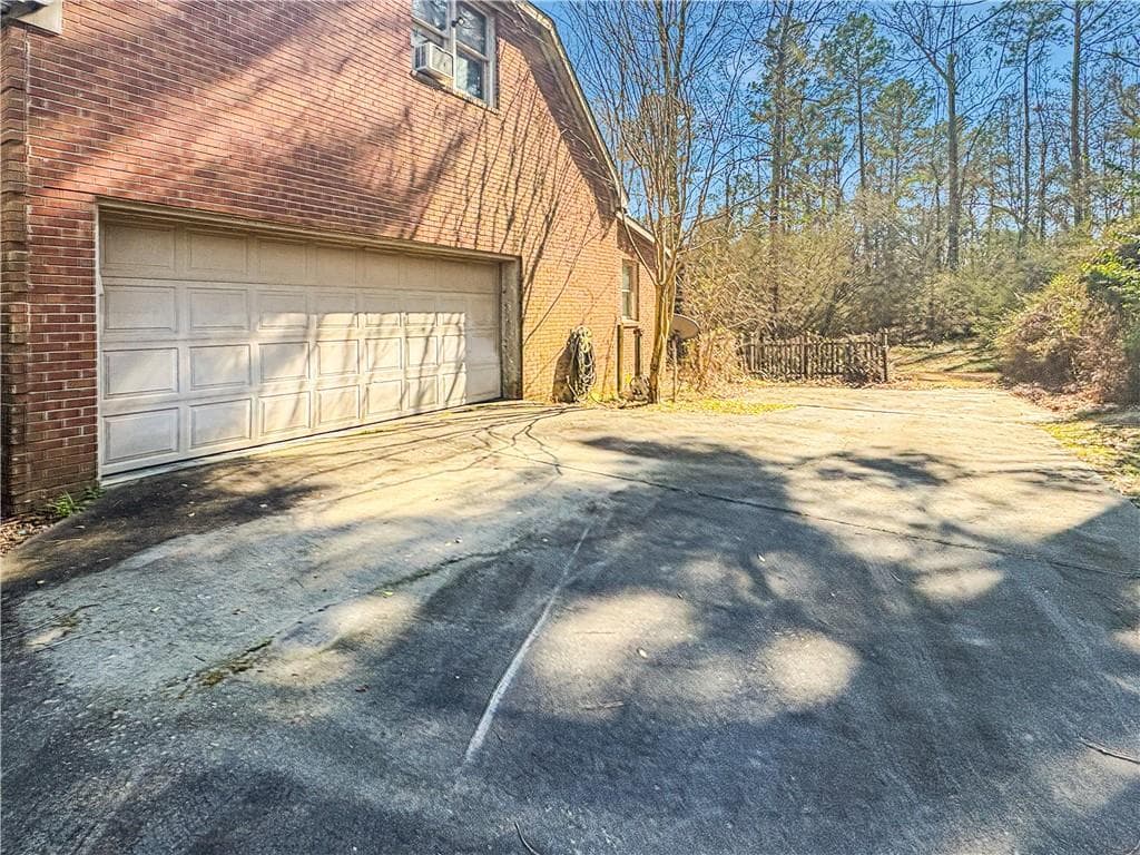 4 bedroom, 5 bathroom, 3,268 sq ft single family residence under contract at 118 Ashford Park, Macon, GA 31210 — photo 5