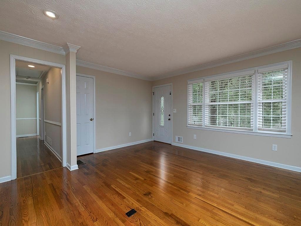 3 bedroom, 2 bathroom, 2,449 sq ft single family residence for sale at 226 King David Drive, Lilburn, GA 30047 — photo 5