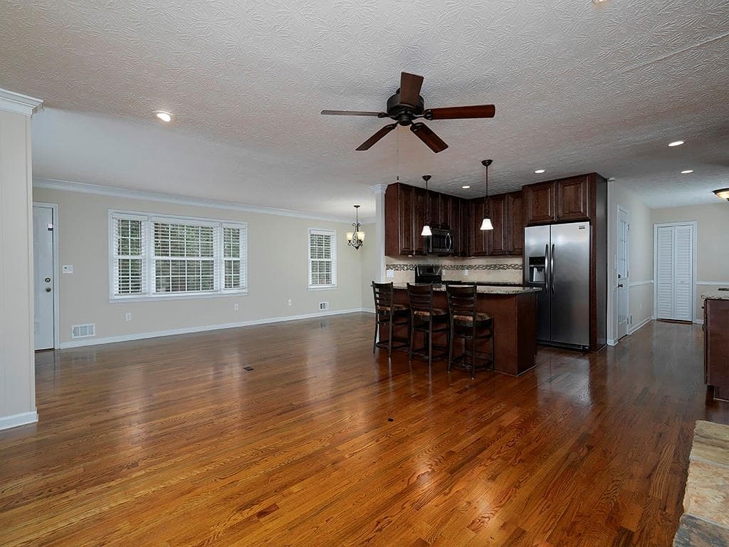 3 bedroom, 2 bathroom, 2,449 sq ft single family residence for sale at 226 King David Drive, Lilburn, GA 30047 — photo 7