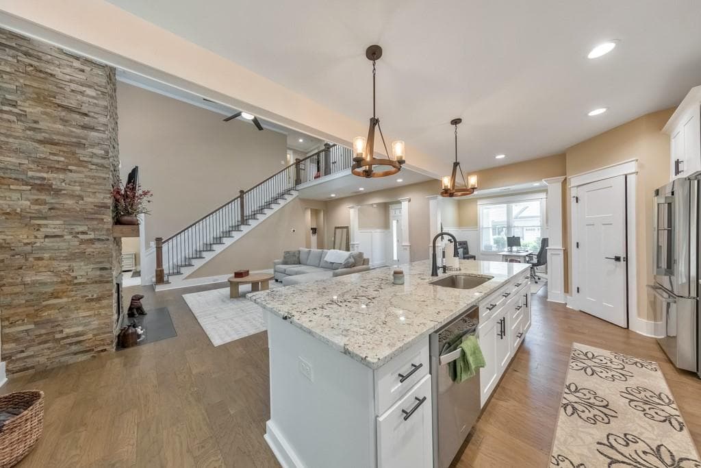 4 bedroom, 3 bathroom, 2,884 sq ft single family residence under contract at 1016 Irwin Tree Farms, Marietta, GA 30064 — photo 9