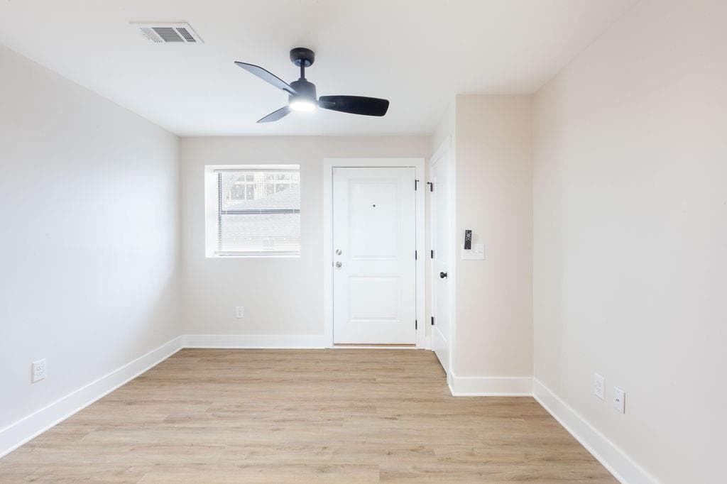 2 bedroom, 1 bathroom, 6,000 sq ft apartment for rent at 396 Linden Avenue 202, Atlanta, GA 30308 for $2,300 a month — photo 5