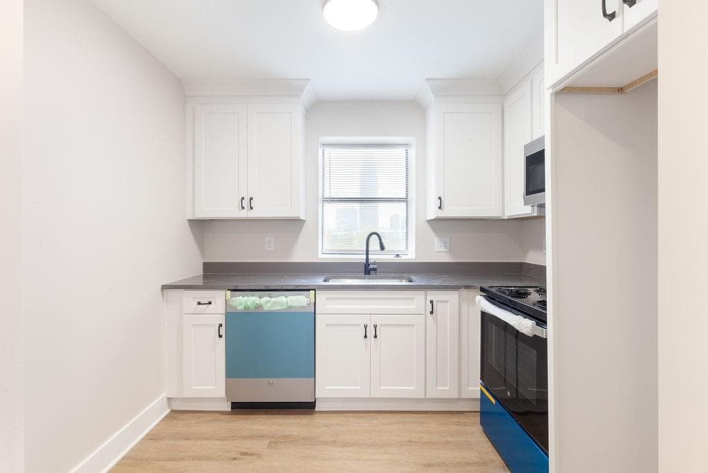 2 bedroom, 1 bathroom, 6,000 sq ft apartment for rent at 396 Linden Avenue 202, Atlanta, GA 30308 for $2,300 a month — photo 9