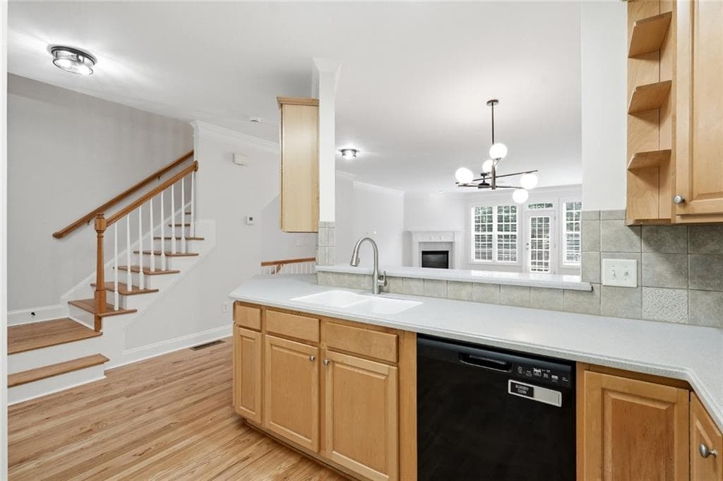 3 bedroom, 4 bathroom, 2,237 sq ft townhouse under contract at 1335 Church Street C2, Decatur, GA 30030 — photo 10