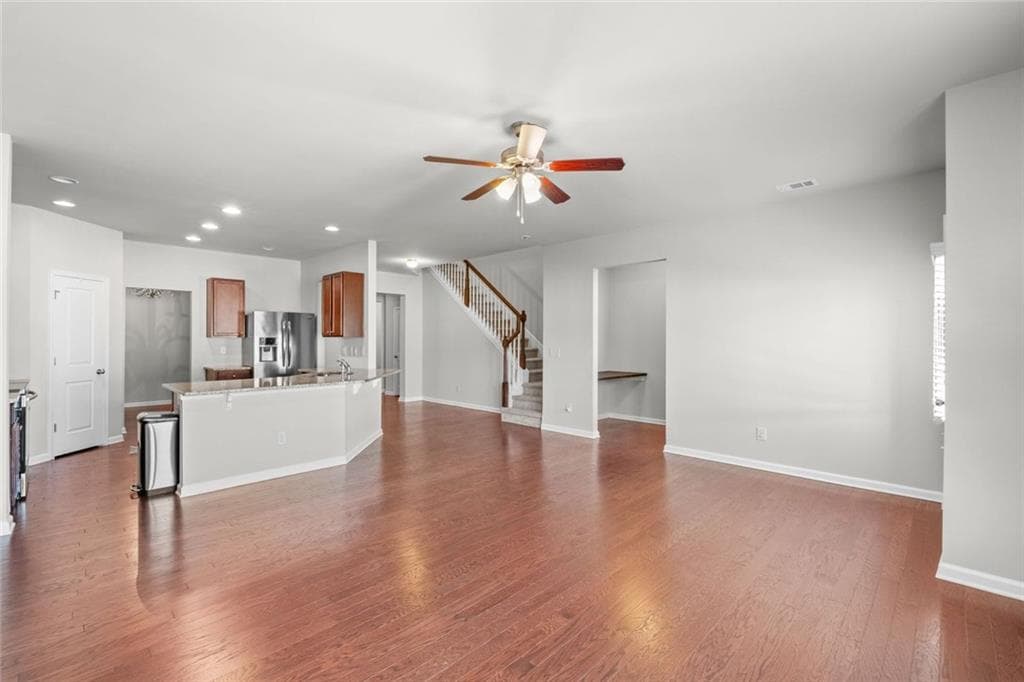 4 bedroom, 3 bathroom, 2,417 sq ft townhouse for sale at 1357 Brookmere Way, Cumming, GA 30040 — photo 8