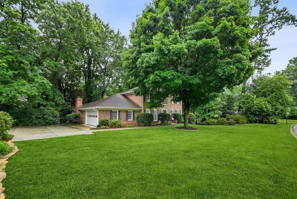 3 bedroom, 3 bathroom, 2,704 sq ft single family residence for sale at 4211 Gladney Drive, Atlanta, GA 30340 — photo 2