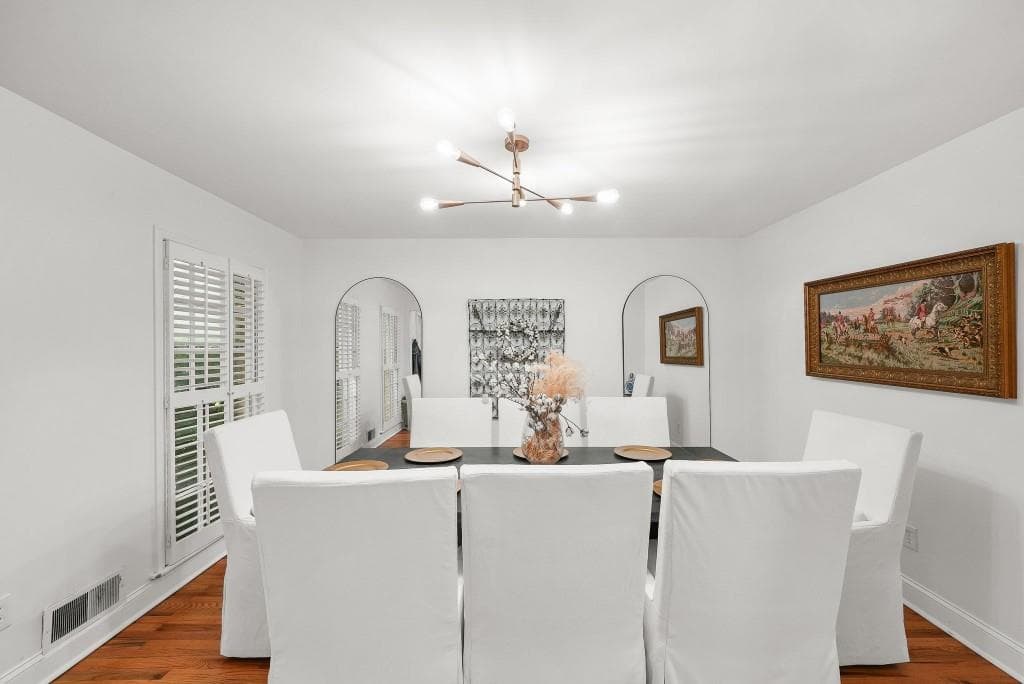 3 bedroom, 3 bathroom, 2,704 sq ft single family residence for sale at 4211 Gladney Drive, Atlanta, GA 30340 — photo 5